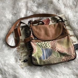 FOSSIL VINTAGE Multicolor Canvas & Tan Leather Crossbody Bag‎